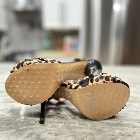 Betsy Johnson 5" Heels - Very Good Condition! - Picture 8 of 10